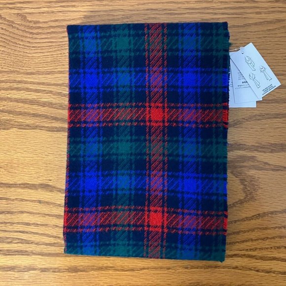 Lands' End Women's Scarf, Cash Touch Deep Sea Navy Festive Plaid, NWT - Picture 2 of 2